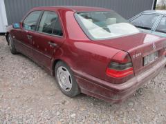 Mercedes-Benz C 240 sedan -00