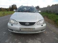 Toyota Avensis 1.8 VVti A Farm. -02