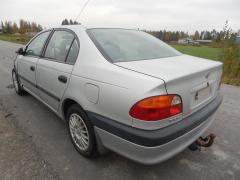 Toyota Avensis 1.8 sed. -00