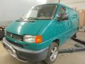 Kuva 2: Volkswagen Transporter 2,5 TDI 75kW 1998