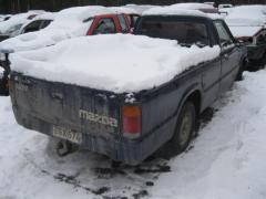 Mazda B2500 Takaveto