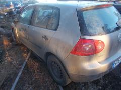 Volkswagen Golf V 1.6