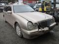 Kuva 2: Mercedes-Benz E 220 CDI farmari -01  2001