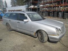 Mercedes-Benz E 290TD farm. -98