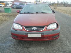 Toyota Avensis 1.6 LB -01