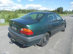 Toyota Avensis 1.6 sed.-98
