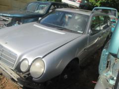 Mercedes-Benz E 300TDT -98 Farmari
