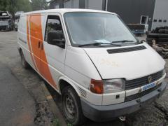 Volkswagen Transporter 1,9TD pitkä -96