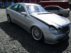 Mercedes-Benz E 211 E500 4-Matic Sed
