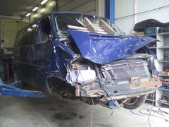 Volkswagen Transporter/caravelle 2,5TDI AJT pitkä -99
