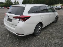 Toyota Auris 1.8i Hybrid Farm