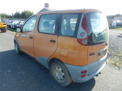 Toyota Yaris Verso 1.3 Autom. -01