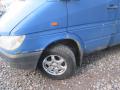 Kuva 2: Mercedes-Benz Sprinter 208CDI lyhyt matala (w901-905) 95-07 2000