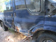 Ford Transit 300S 2,0TD lyhyt matala -05