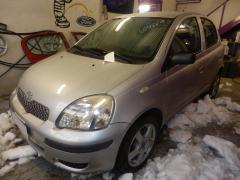 Toyota Yaris 1.3 5-ov. -03