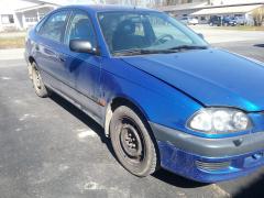 Toyota Avensis 1.6 bensa hatchback