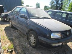 Volkswagen Vento 1,8 sedan -97
