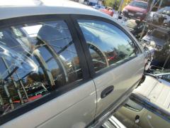 Toyota Avensis sedan -01