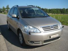 Toyota Avensis Verso 2.0 autom. -03