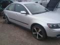 Kuva 2: Volvo S40 2.4 Bensa 2004