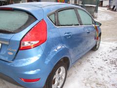 Ford Fiesta 1,2 -11 5-ovinen hb sininen