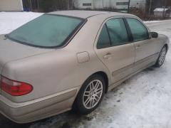 Mercedes-Benz (W210) E 220 CDI