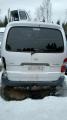 Kuva 2: Toyota Hiace 2,5D  lyhyt -05  2005