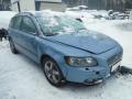 Kuva 2: Volvo V50 5D STW 2.4i MT5 Kinetic 2004