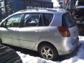 Kuva 2: Toyota Corolla Verso -04 1,6i 2004