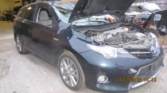 Toyota Auris Hybrid 13->>
