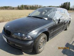BMW E46 325 xi sedan -01