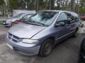 Kuva 2: Chrysler Voyager 5D MPV 3.8i A/T AWD 1997