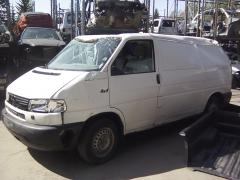 Volkswagen Transporter Syncro lyhyt 2.5TDI -03