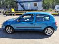 Kuva 2: Renault Clio 2002