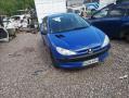 Kuva 2: Peugeot 206 1.4i -01 2001