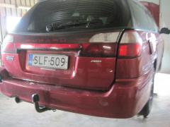 Subaru Legacy 2,0 -02 4x4 punainen
