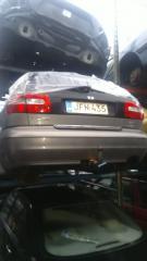 Volvo V40 -04