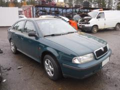 Skoda Octavia 1U2 5D HB 1.6i LX MT5