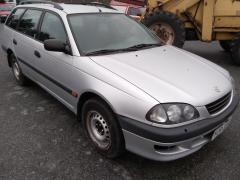 Toyota Avensis 1.6i Terra STW -99 britti