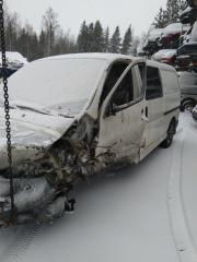 Toyota Hiace 4x4 2,5D-4D pitkä-02
