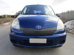 Toyota Yaris Verso 1.3 -01