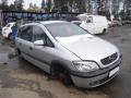 Kuva 2: Opel Zafira A 5D MPV 7-H. 1.6i MT5 Comfort Pre-Facelift 2002