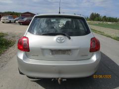 Toyota Auris 1.4D4D -08