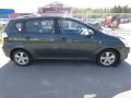 Kuva 2: Toyota Corolla Verso 2.2 D-4D Tila-auto 2008