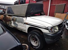 Toyota Hilux 2.5D-4D 4WD 4x4 -02