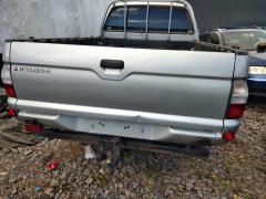 Mitsubishi L200 2,5TD 4x4 -01