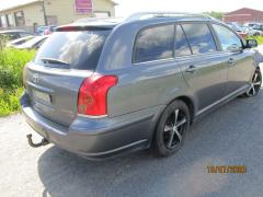 Toyota Avensis 2.2 D4D Farm. -05