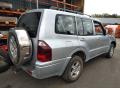 Kuva 2: Mitsubishi Pajero 2.5TD GLX pitk -03  2003