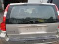 Kuva 2: Volvo 5D V70 STW 2.4 D5 2005