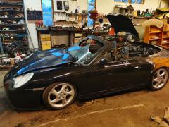 Porsche 911 carrera 4 cabriolet